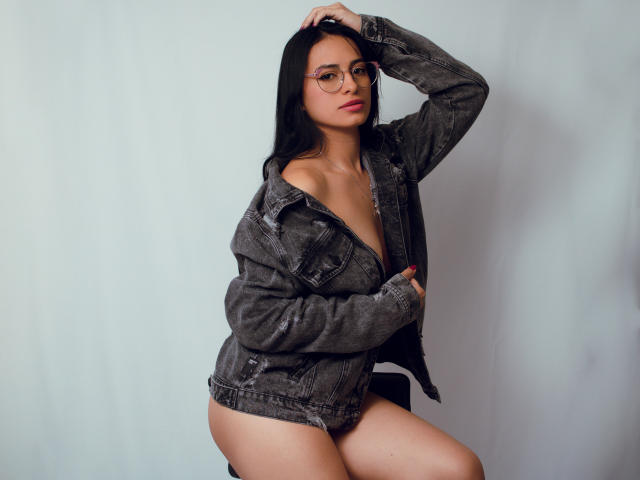 HelenMyller - Live sexe cam - 9514456