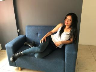 Black Hair Hottie Cherlynn