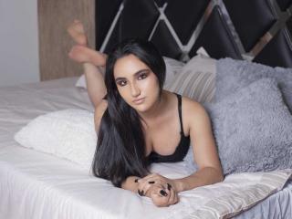 ZaraMoretti - Live porn & sex cam - 9543212