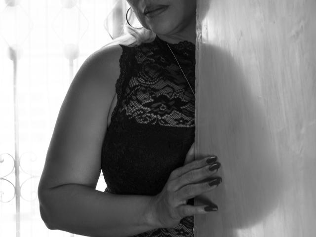 GianellaCox - Live sexe cam - 9547928