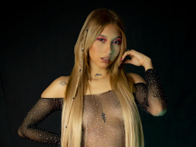 MiaRoux - Sexe cam en vivo - 9548696