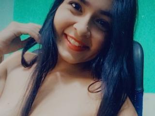Live stream x with GabriellaFox, a Hot babe