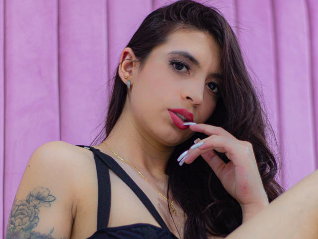 IsabellaThompson - Live sex cam - 9563724