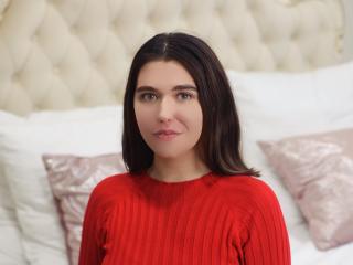 Brunette Hair Chestnut Eye Beauty EvaVanHove