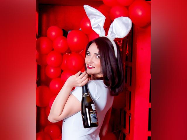 VeronicaLaLux - Live sexe cam - 9588552