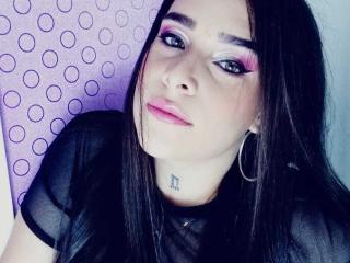 AmyQueenny - Live sex cam - 9612676