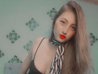 EmilyJay69 - Live sexe cam - 9612792
