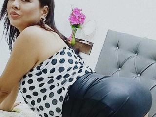 MiaLoveHot - Live sex cam - 9612904