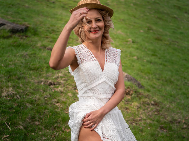 SoleildeNuit - Camera khiêu dâm &amp; quyến rũ trực tiếp - 9613124