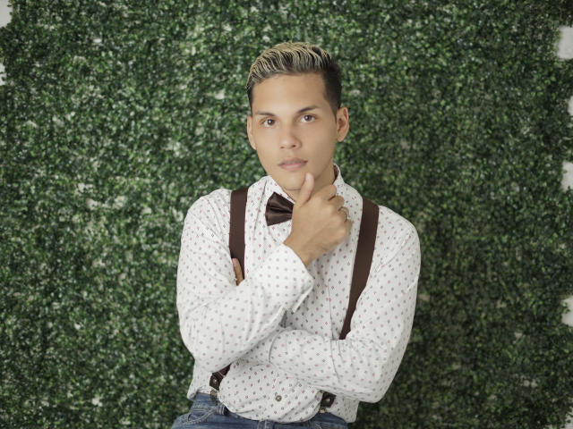 DaveLeone - Live sex cam - 9636988