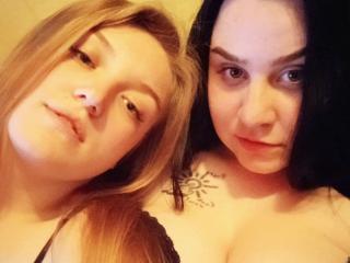 JuneVSKate - Live sexe cam - 9646680