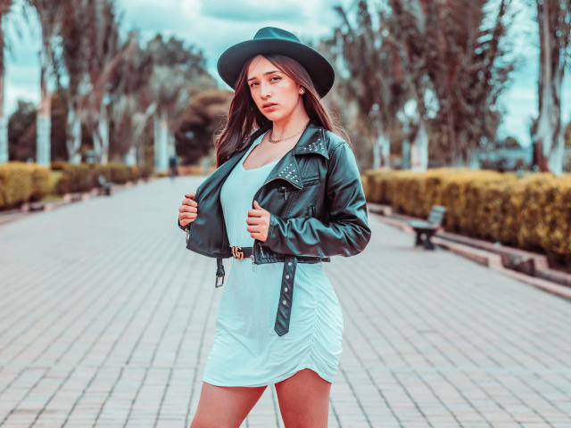 IsabellaCoween - Sexe cam en vivo - 9650684