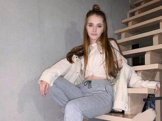 JulyLaNude - Live porn & sex cam - 9659533