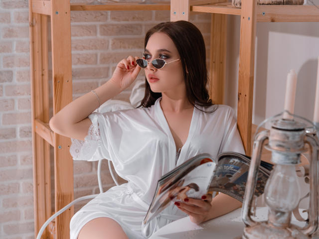 AlessandraMoor - Sexe cam en vivo - 9672741