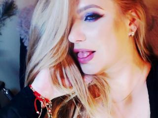 PoisonnBeauty - Live sex cam - 9678557