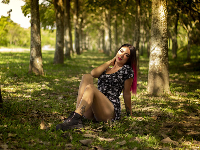 JuliaGarciax - Sexe cam en vivo - 9685353