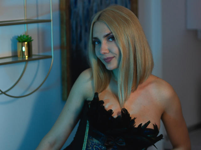 EliseONE - сексуальная веб-камера в реальном времени - 9694685