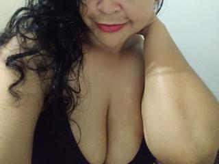 AishaVan - Sexe cam en vivo - 9697829