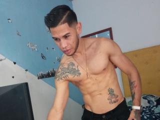 SebastianX - Sexe cam en vivo - 9697977