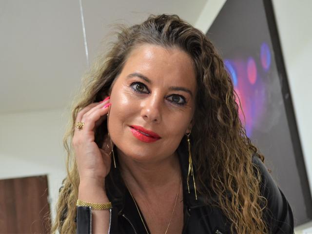 AlisaAnders - Live sex cam - 9701781
