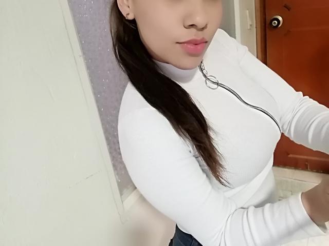 GreidyDaner - Sexe cam en vivo - 9702529