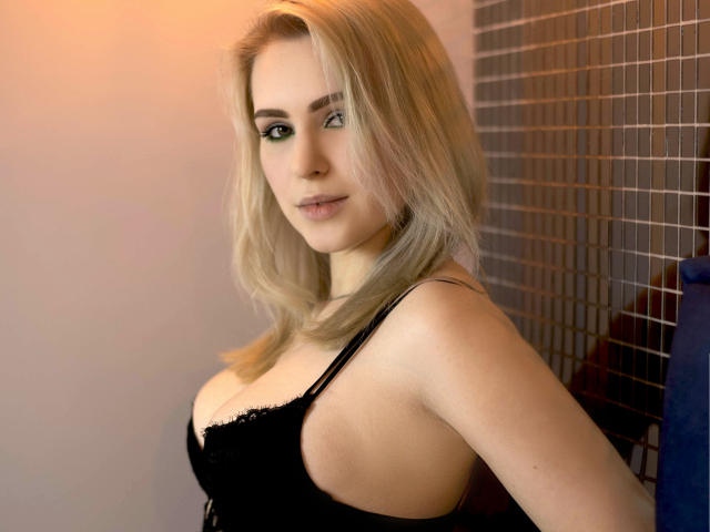 KRISSIYOUNG - Sexe cam en vivo - 9709729