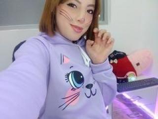 EmillyB - Live sex cam - 9713593