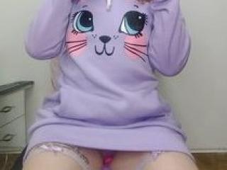 EmillyB - Sexe cam en vivo - 9713597