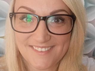 xKarenBlonde - Live Sex Cam - 9719077