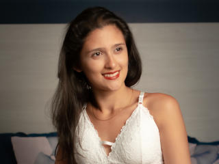 KatyMontiel waiting on someone to chat and have live sex with