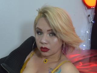VickyTaylor - Live porn &amp; sex cam - 9729037