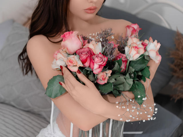 AlessandraMoor - Live sexe cam - 9732129