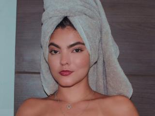 KaraHotie69 - Live sexe cam - 9735973