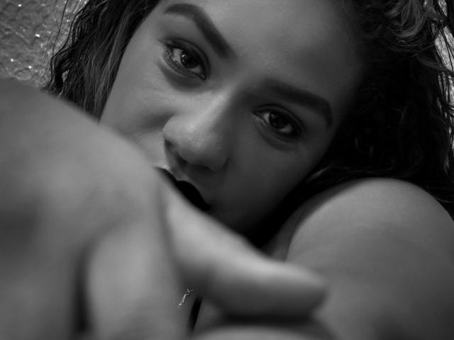 MichelleBrito - Live sexe cam - 9745965