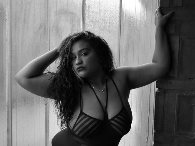 MichelleBrito - Live sex cam - 9765589