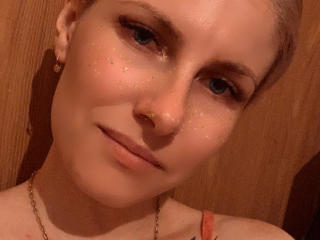 KarinaOneskyblue - Live sex cam - 9768277