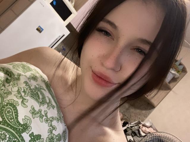 LinaOMoon - Sexe cam en vivo - 9773701