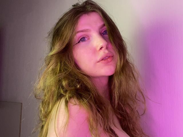 AleksaKeller - Camera khiêu dâm &amp; quyến rũ trực tiếp - 9783601