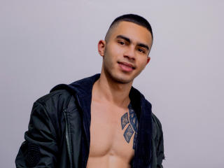 AnthonyMercer - Live porn & sex cam - 9789289