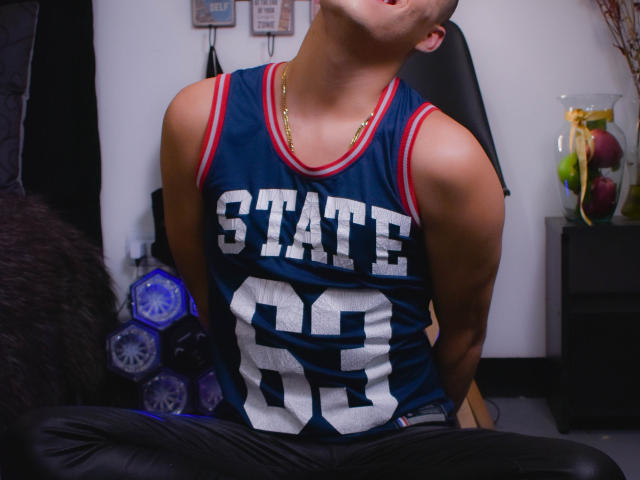 JacobBigAss - Live sex cam - 9794529