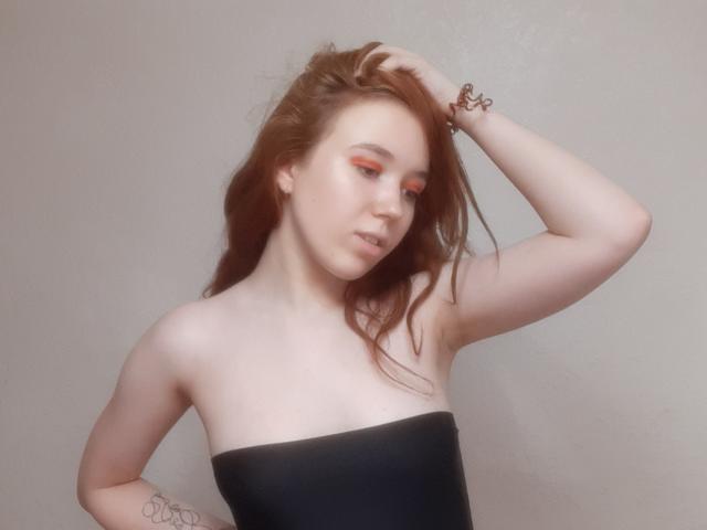 AnikaGlow - Sexe cam en vivo - 9796733