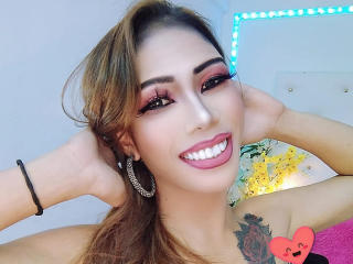 Webcam Model DouceGrosseBite