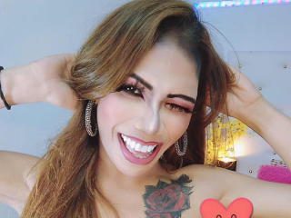 Go Adult Chat Model DouceGrosseBite