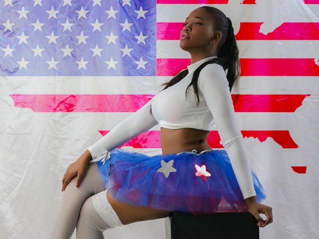 CarolineMoor - Sexe cam en vivo - 9804237