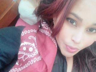 HelenaMayer waiting on someone to chat and have live sex with