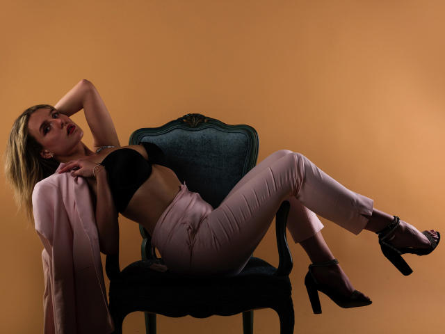 CatalinaSoulmate - Live sex cam - 9834069