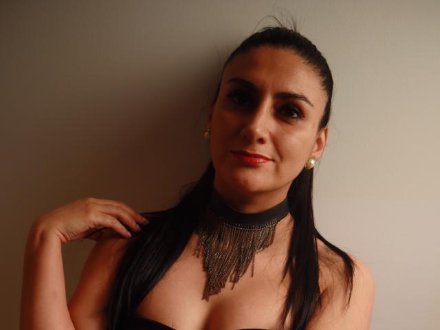 JuliaRobinson - Live porn &amp; sex cam - 9841933