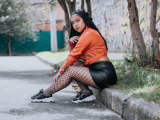 Camgirl LucyAss