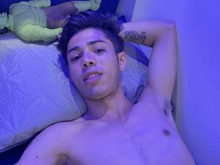 RobertSun - Live Sex Cam - 9858413