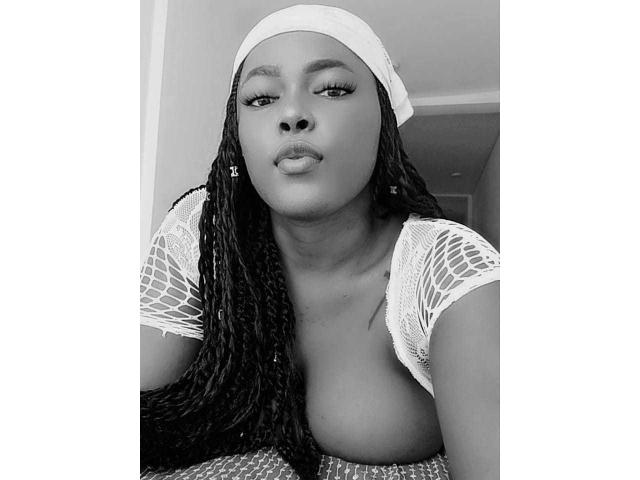 EmiraHot - Live sex cam - 9862185